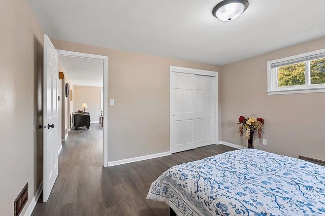 2500 S JEFFERSON STREET, Appleton, WI 54915