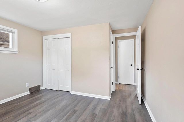 2500 S JEFFERSON STREET, Appleton, WI 54915