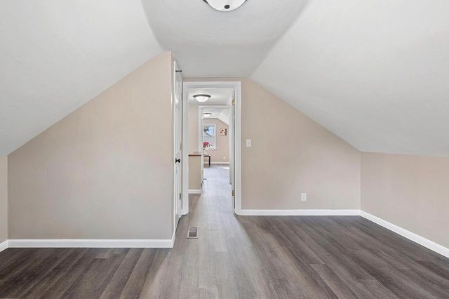 2500 S JEFFERSON STREET, Appleton, WI 54915