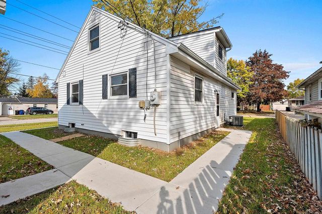 2500 S JEFFERSON STREET, Appleton, WI 54915