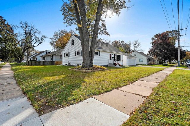 2500 S JEFFERSON STREET, Appleton, WI 54915