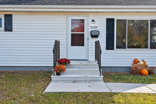 2500 S JEFFERSON STREET, Appleton, WI 54915