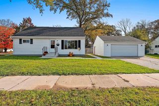 2500 S JEFFERSON STREET, Appleton, WI 54915