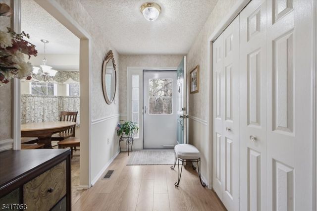 530 Azalea Ter, Branchburg Twp., NJ 08876