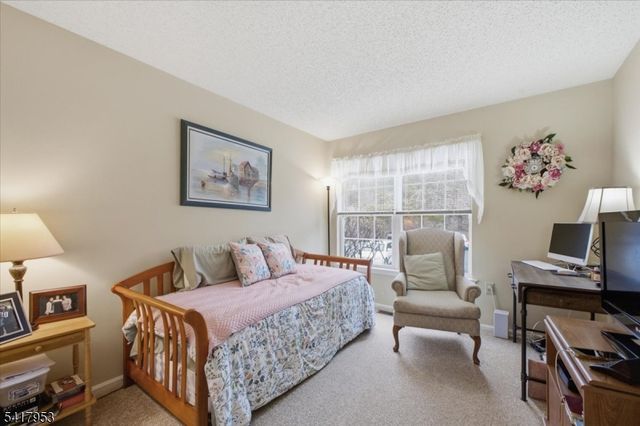 530 Azalea Ter, Branchburg Twp., NJ 08876