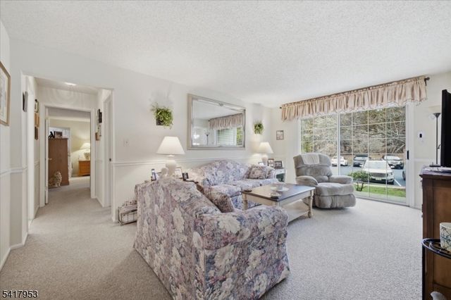 530 Azalea Ter, Branchburg Twp., NJ 08876