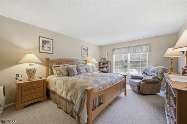 530 Azalea Ter, Branchburg Twp., NJ 08876