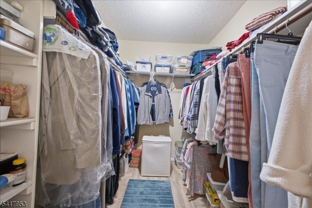 530 Azalea Ter, Branchburg Twp., NJ 08876