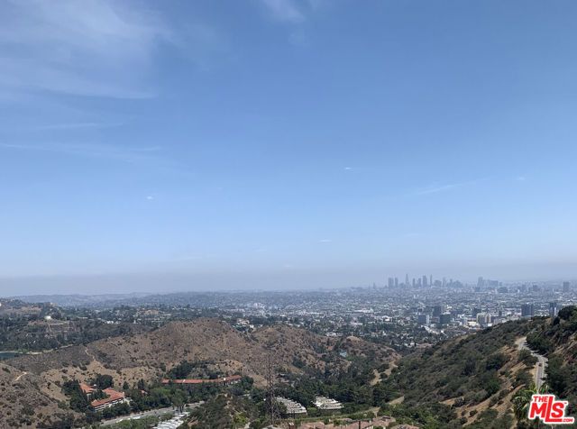 7007 Pacific View Drive, Los Angeles, CA 90068