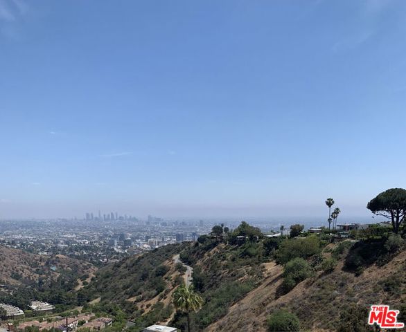 7007 Pacific View Drive, Los Angeles, CA 90068