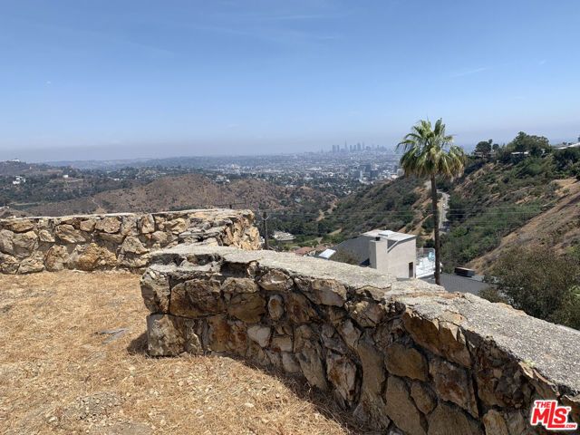 7007 Pacific View Drive, Los Angeles, CA 90068