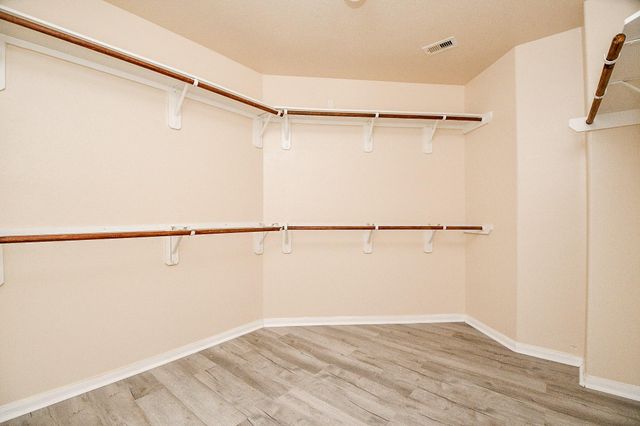 10439 Lauren Creek Drive, Baytown, TX 77523