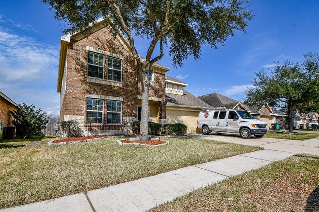 10439 Lauren Creek Drive, Baytown, TX 77523