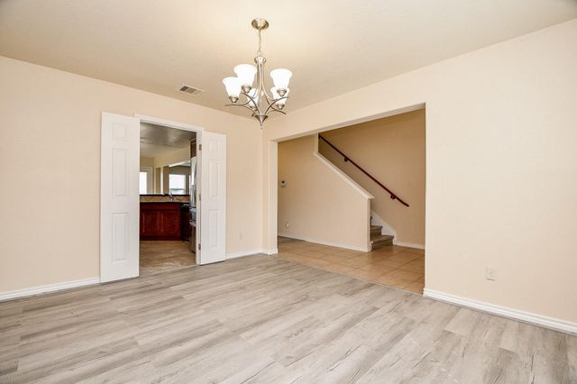 10439 Lauren Creek Drive, Baytown, TX 77523