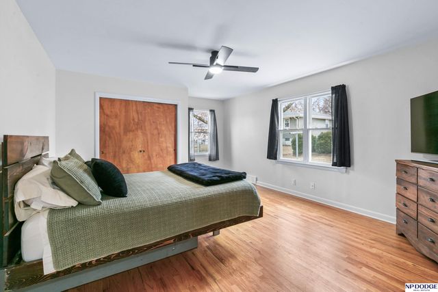 2719 S 44 Street, Omaha, NE 68105