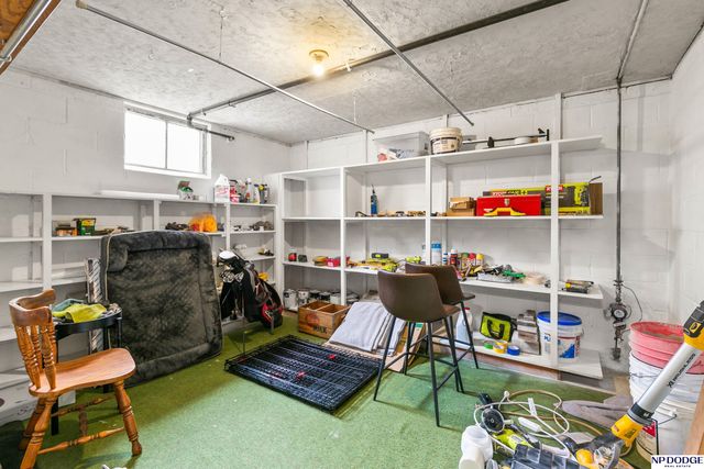 2719 S 44 Street, Omaha, NE 68105