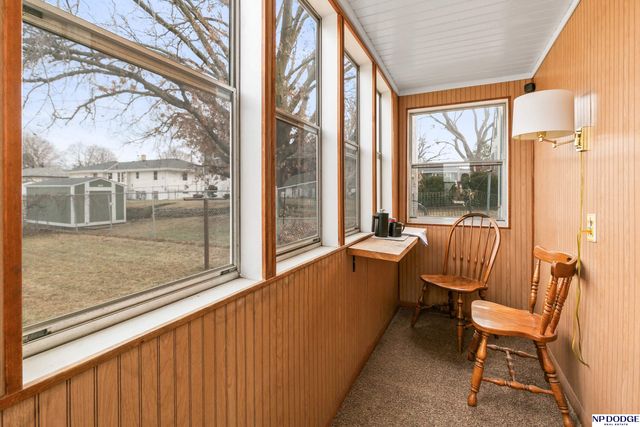 2719 S 44 Street, Omaha, NE 68105