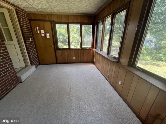 4906 HOOD DR, Fredericksburg, VA 22408