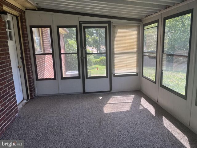 4906 HOOD DR, Fredericksburg, VA 22408
