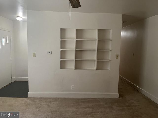 4906 HOOD DR, Fredericksburg, VA 22408