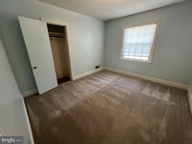 4906 HOOD DR, Fredericksburg, VA 22408