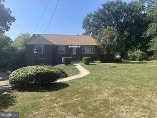 4906 HOOD DR, Fredericksburg, VA 22408