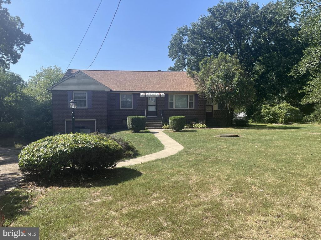 4906 HOOD DR, Fredericksburg, VA 22408