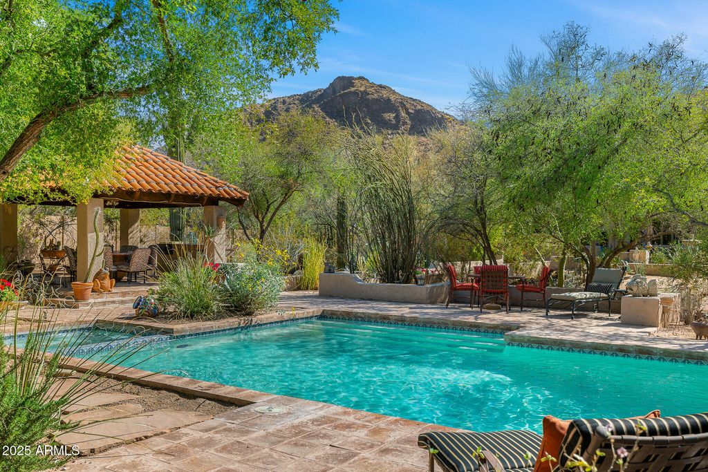 6301 N CAMELBACK MANOR Drive, Paradise Valley, AZ 85253