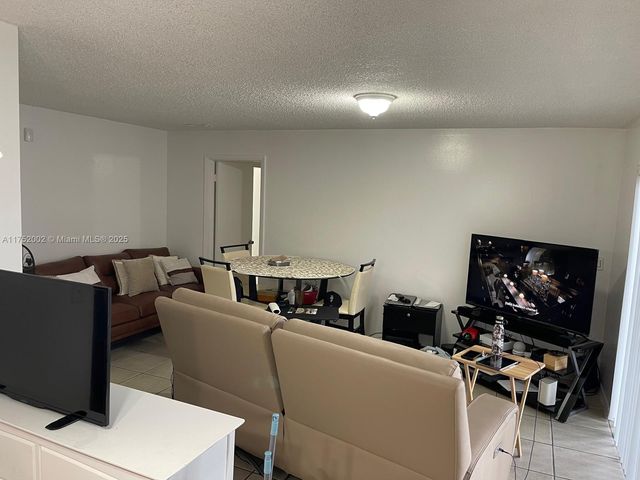 21133 SW 85th Ave 112, Cutler Bay, FL 33189