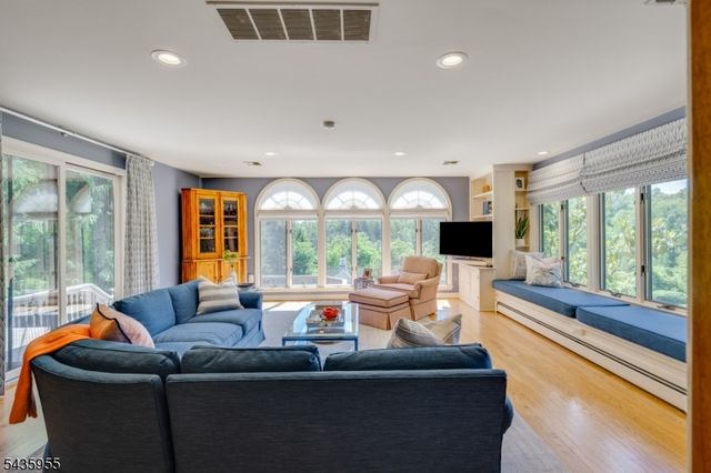 43 Knox Hill Rd, Morris Twp., NJ 07960