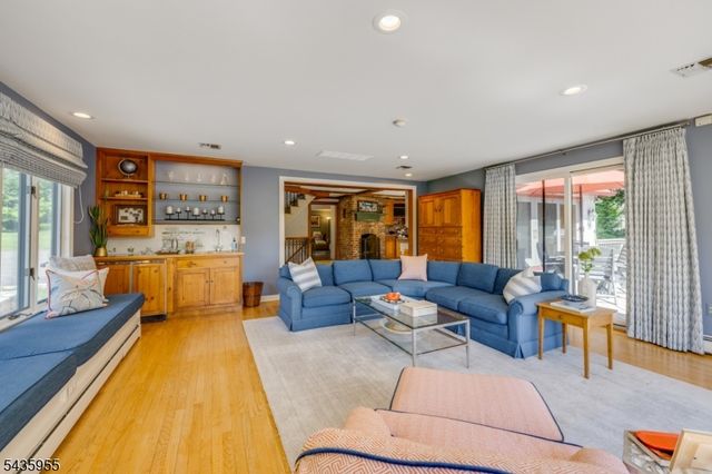43 Knox Hill Rd, Morris Twp., NJ 07960