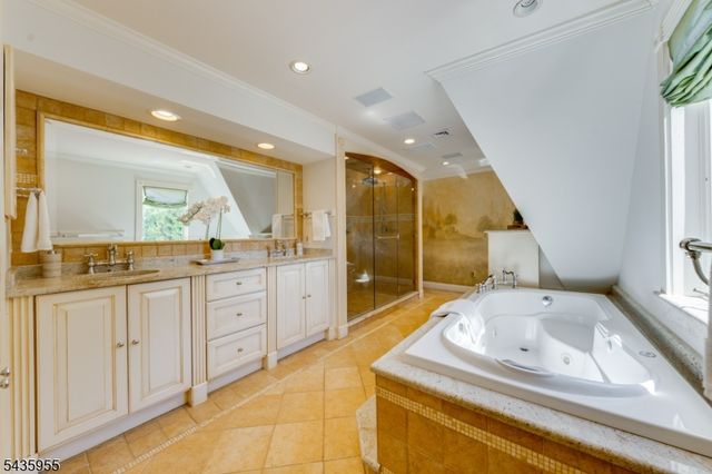43 Knox Hill Rd, Morris Twp., NJ 07960