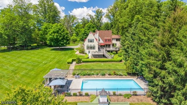 43 Knox Hill Rd, Morris Twp., NJ 07960