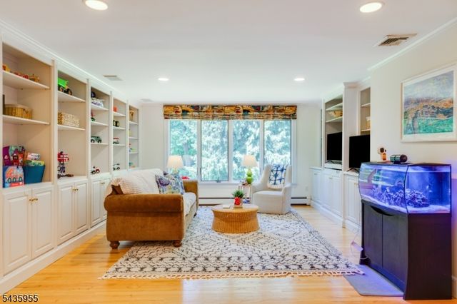 43 Knox Hill Rd, Morris Twp., NJ 07960