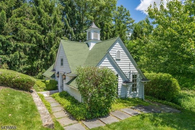 43 Knox Hill Rd, Morris Twp., NJ 07960
