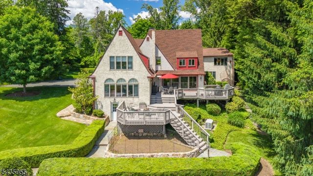 43 Knox Hill Rd, Morris Twp., NJ 07960