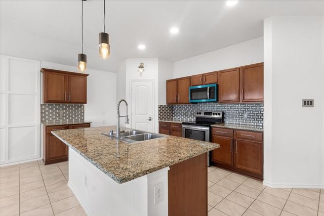 803 Quartz Trail, Princeton, TX 75407