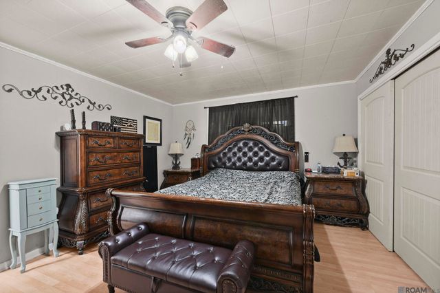 907 E Bayou Narcisse St, Gonzales, LA 70737