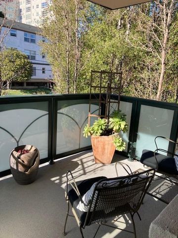 10 Crystal Springs Road 2214, San Mateo, CA 94402