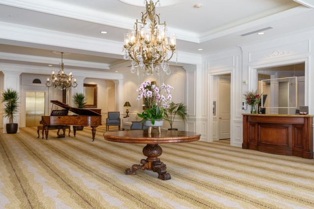 10 Crystal Springs Road 2214, San Mateo, CA 94402