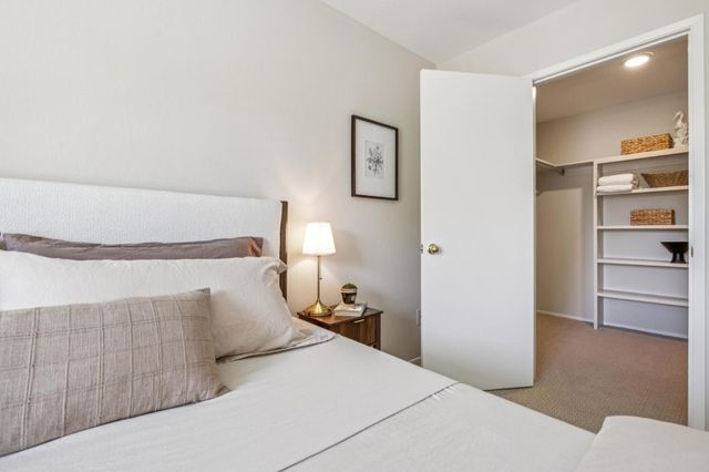 1915 Mount Vernon Court 14, Mountain View, CA 94040