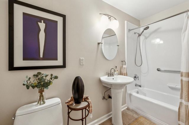1915 Mount Vernon Court 14, Mountain View, CA 94040