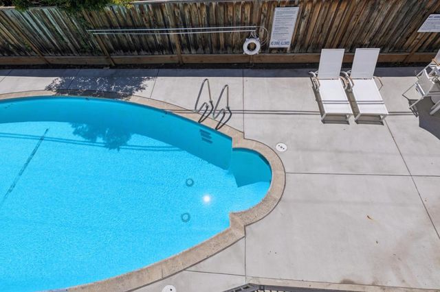 1915 Mount Vernon Court 14, Mountain View, CA 94040