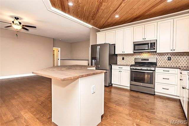 3456 Harbor Crossing Drive, St Charles, MO 63301