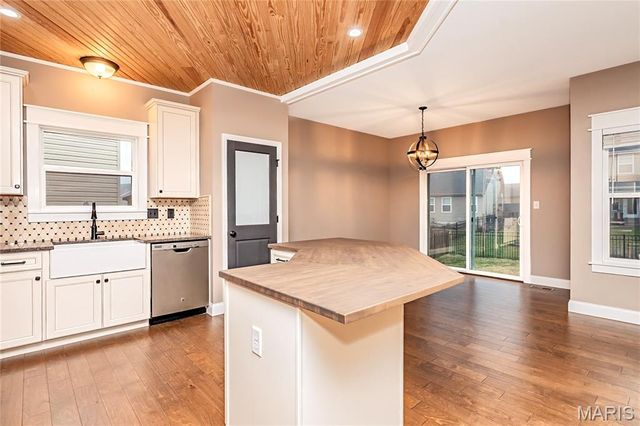 3456 Harbor Crossing Drive, St Charles, MO 63301