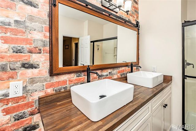 3456 Harbor Crossing Drive, St Charles, MO 63301