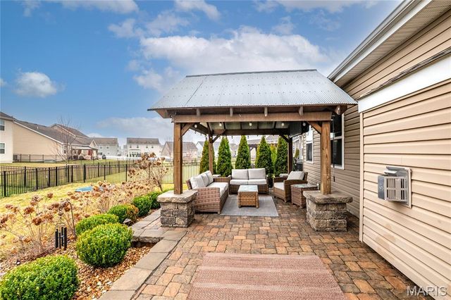 3456 Harbor Crossing Drive, St Charles, MO 63301