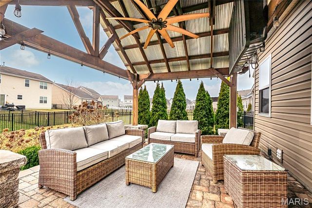 3456 Harbor Crossing Drive, St Charles, MO 63301