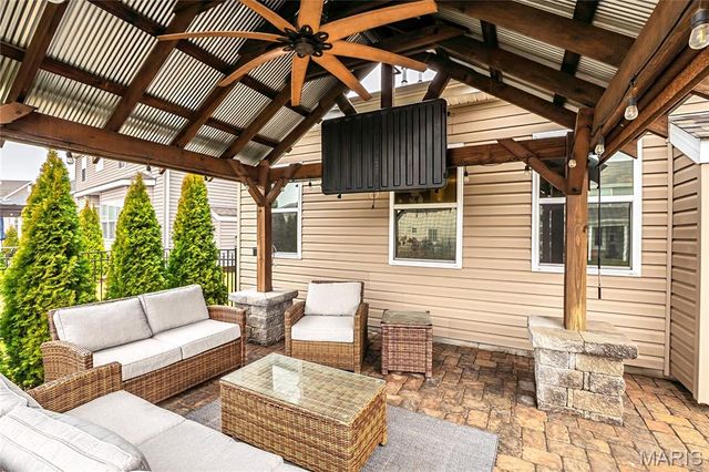 3456 Harbor Crossing Drive, St Charles, MO 63301