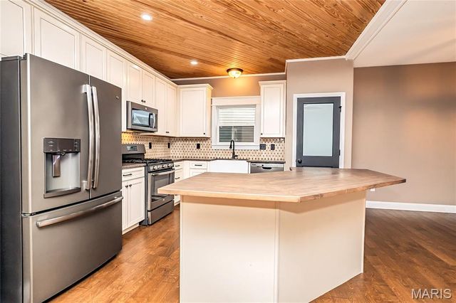 3456 Harbor Crossing Drive, St Charles, MO 63301